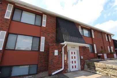 MAIN STREET - 5388/5398 -- 192 - Photo 7 of 13