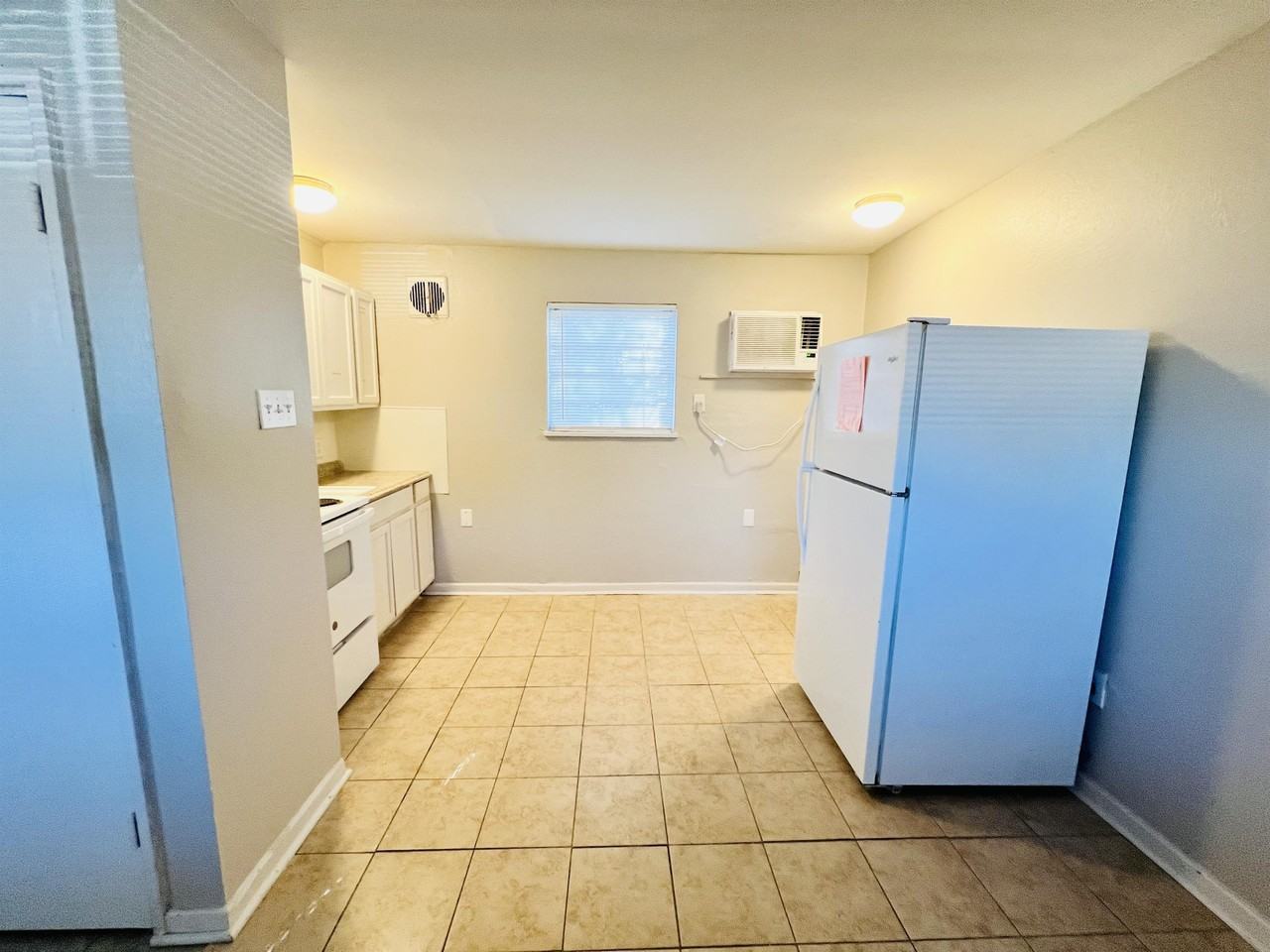 West Roosevelt St - Photo 4 of 14