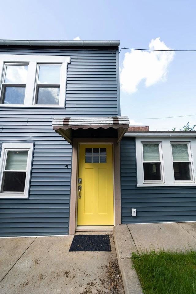 445 West Lemon Street, Unit 4 - Photo 4 of 46