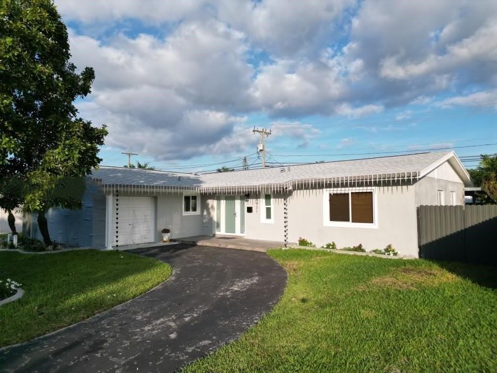 18931 Sw 97th Ave - Photo 2 of 8