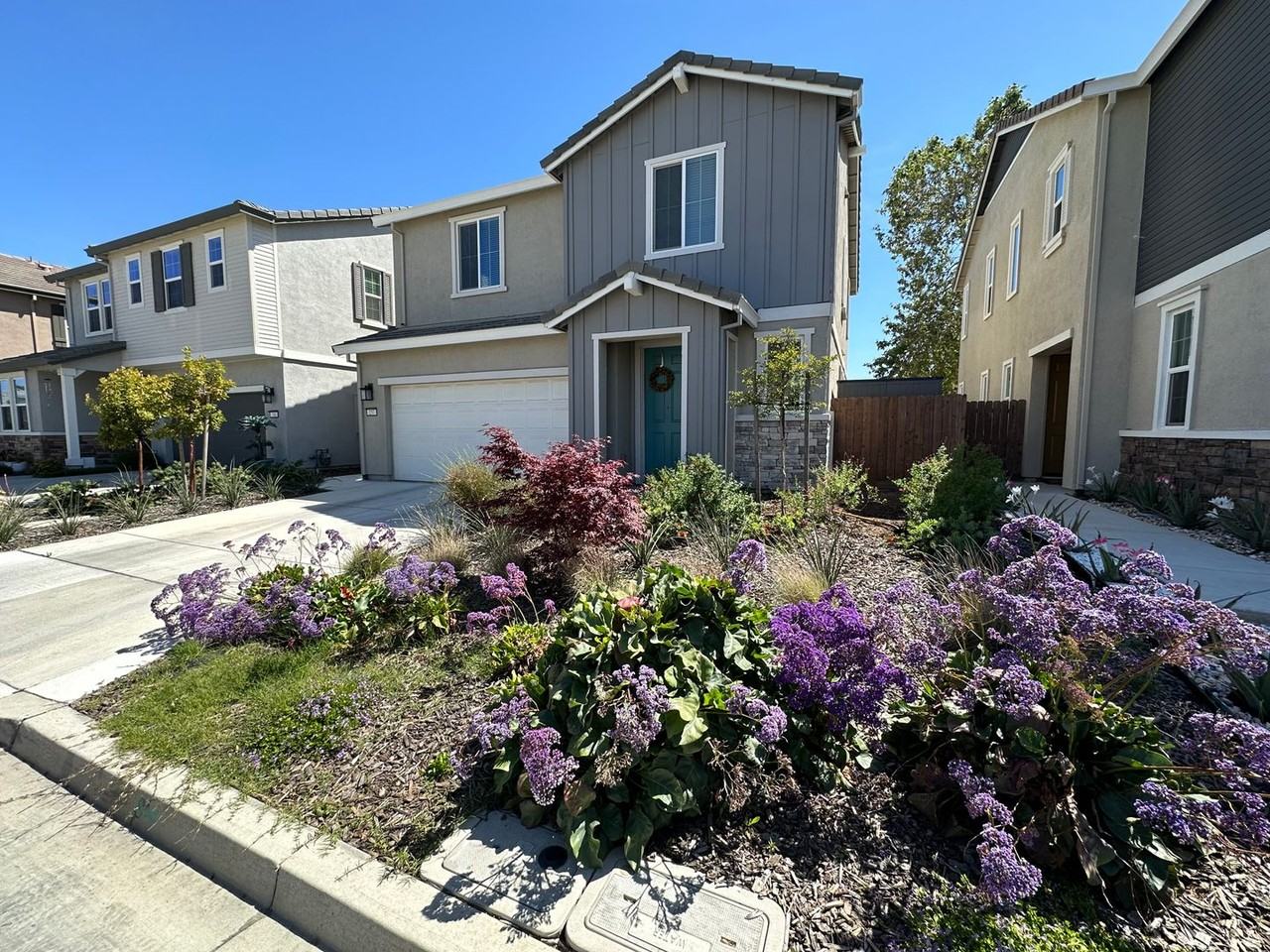 237 Agata Way - Photo 3 of 32