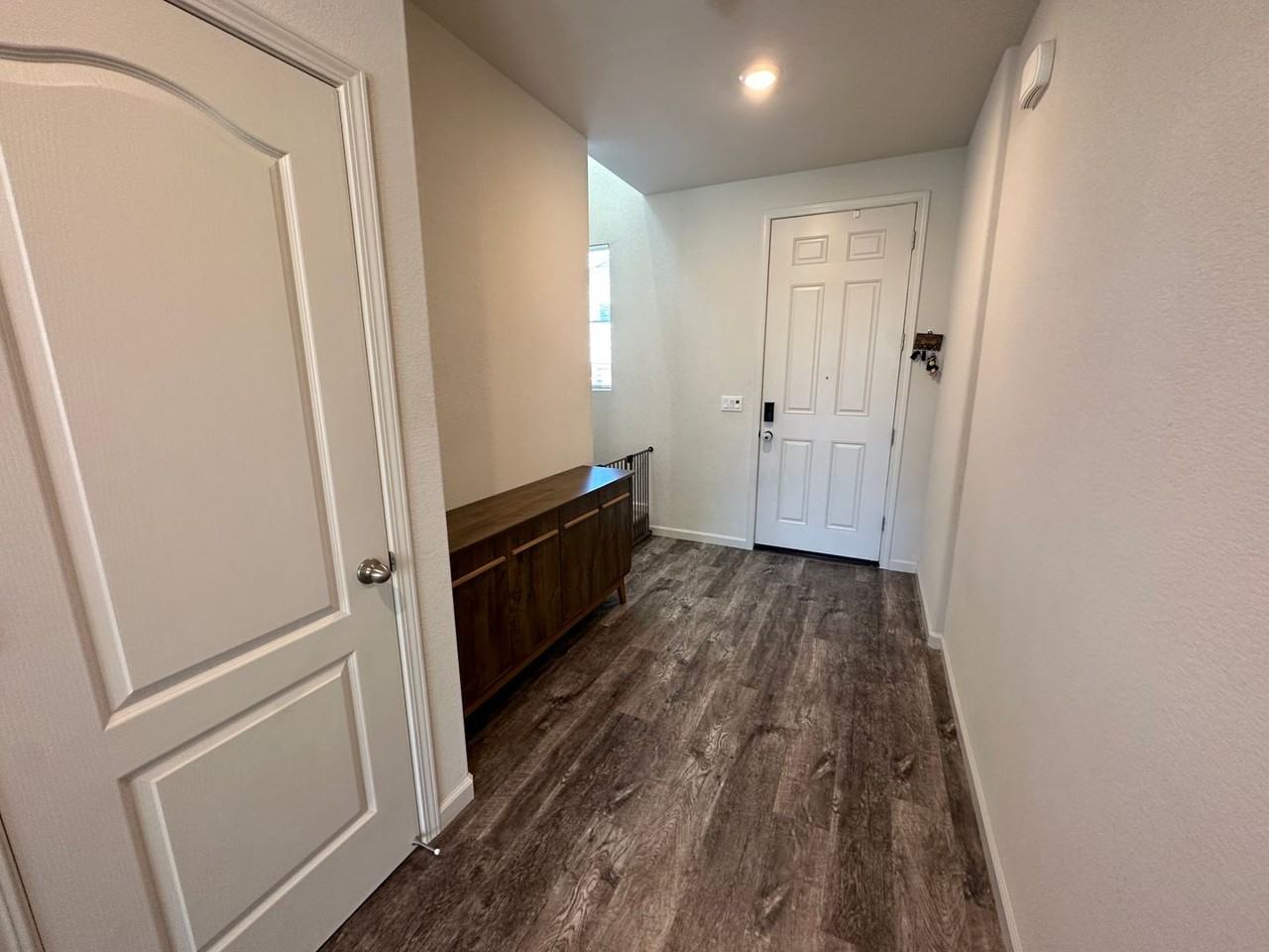 237 Agata Way - Photo 4 of 32