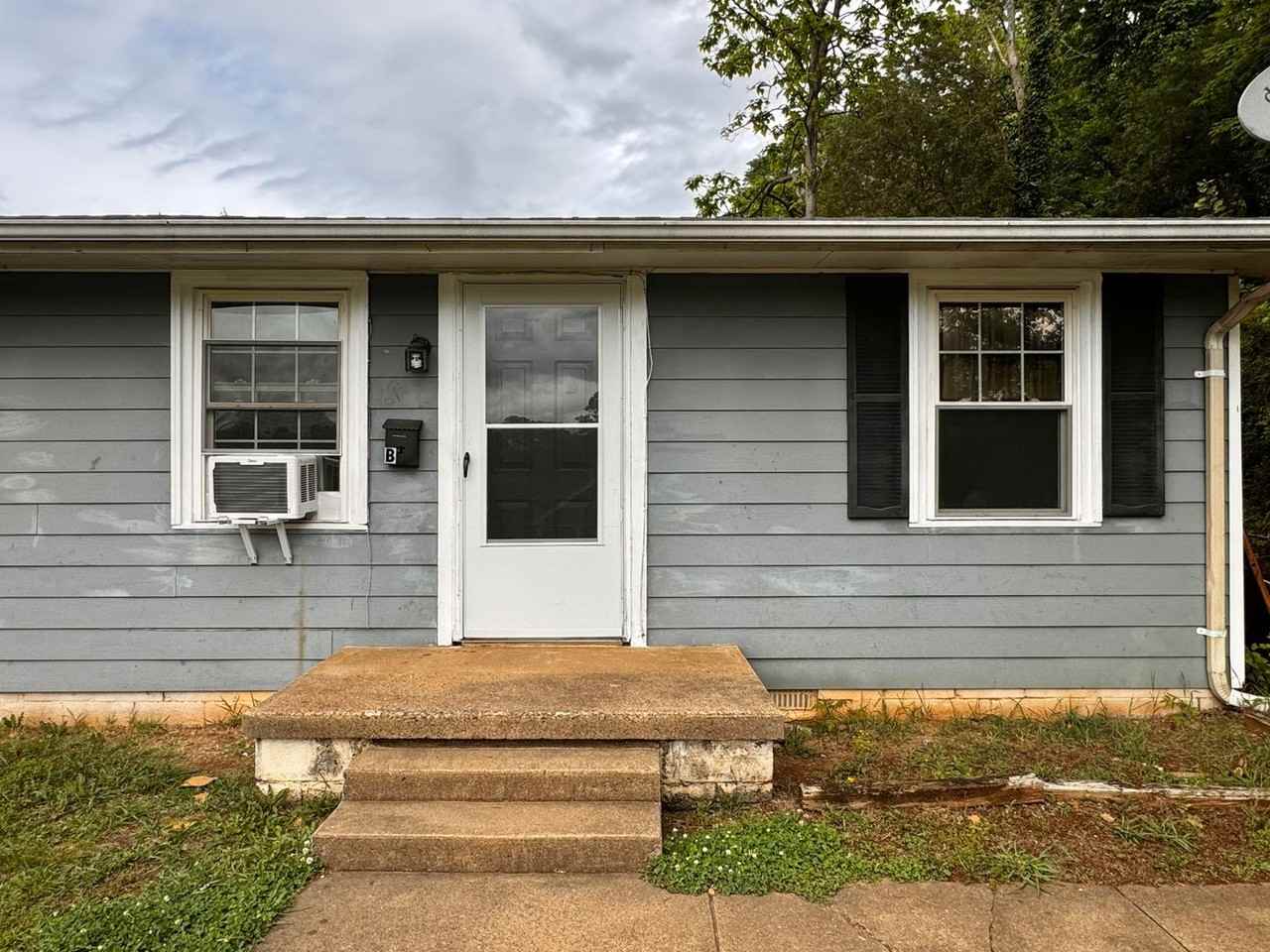 1508 6th St. SE - Photo 3 of 28