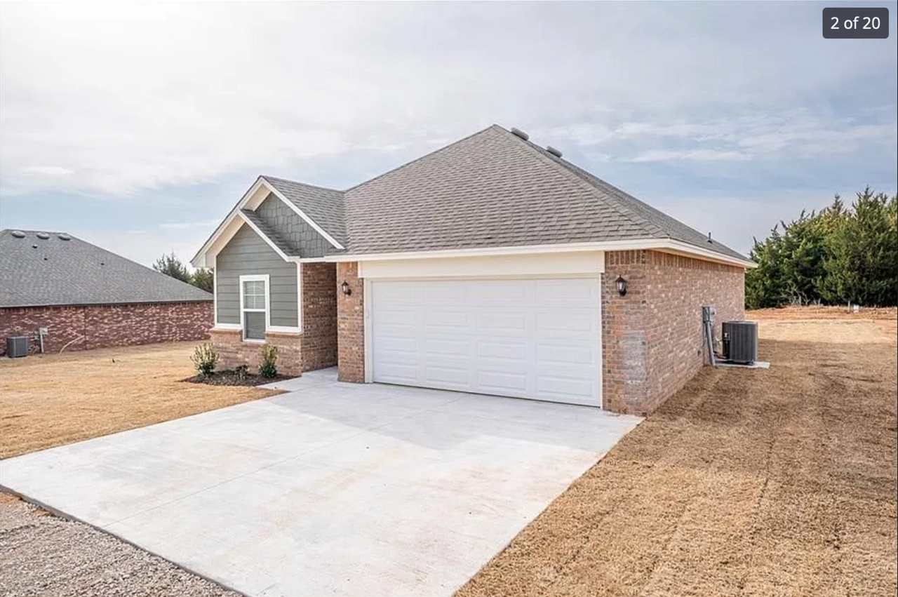5301 Grassland Dr - Photo 2 of 20