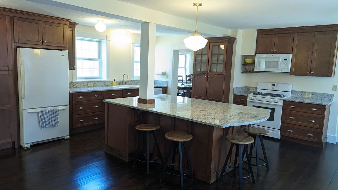 14 Parkman St - Photo 2 of 18