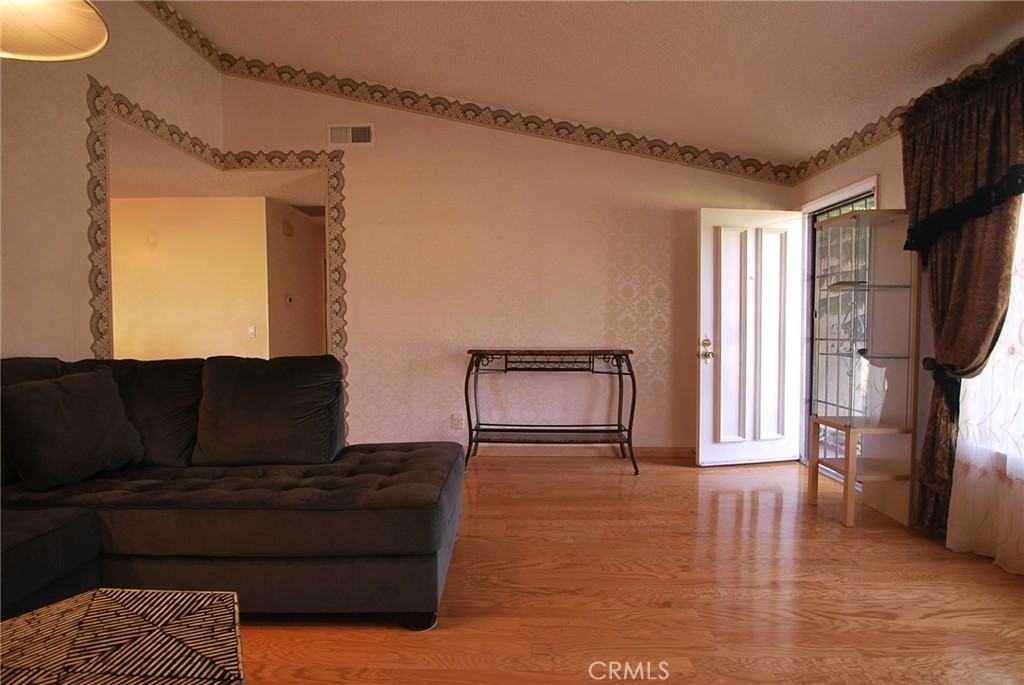 19344 Avenida Del Sol - Photo 3 of 22