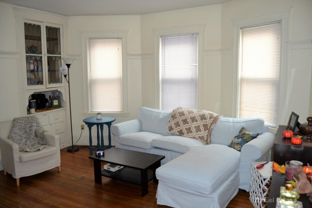 44 Easton St #2 - Photo 3 of 19