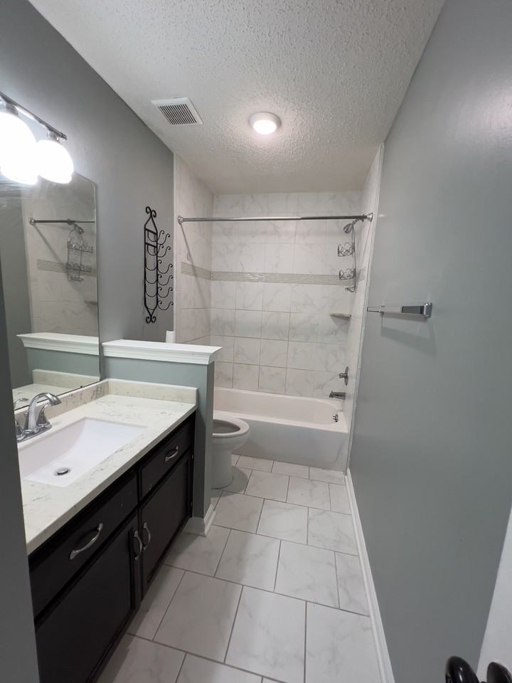 6495 Saddleback Cir #1 - Photo 6 of 15