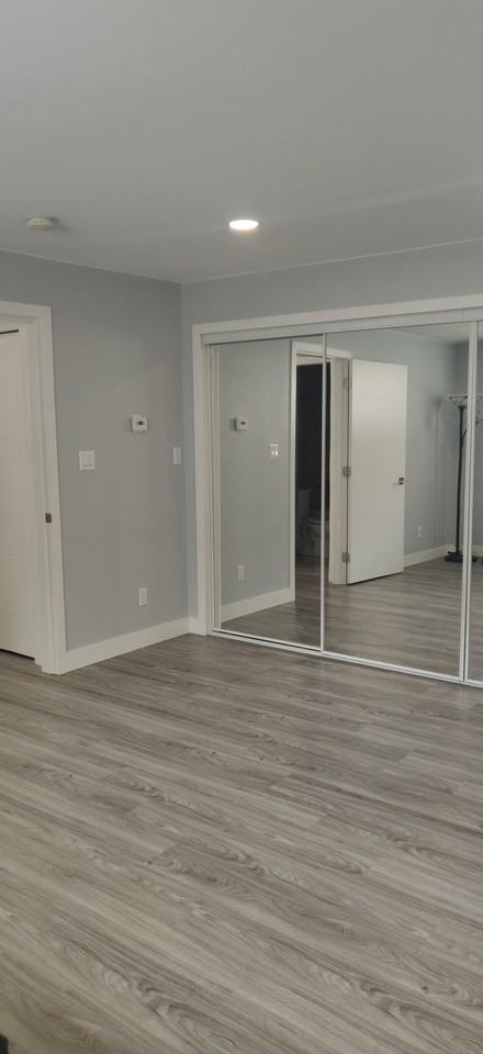 1295 Lansdowne Drive - Photo 3 of 16