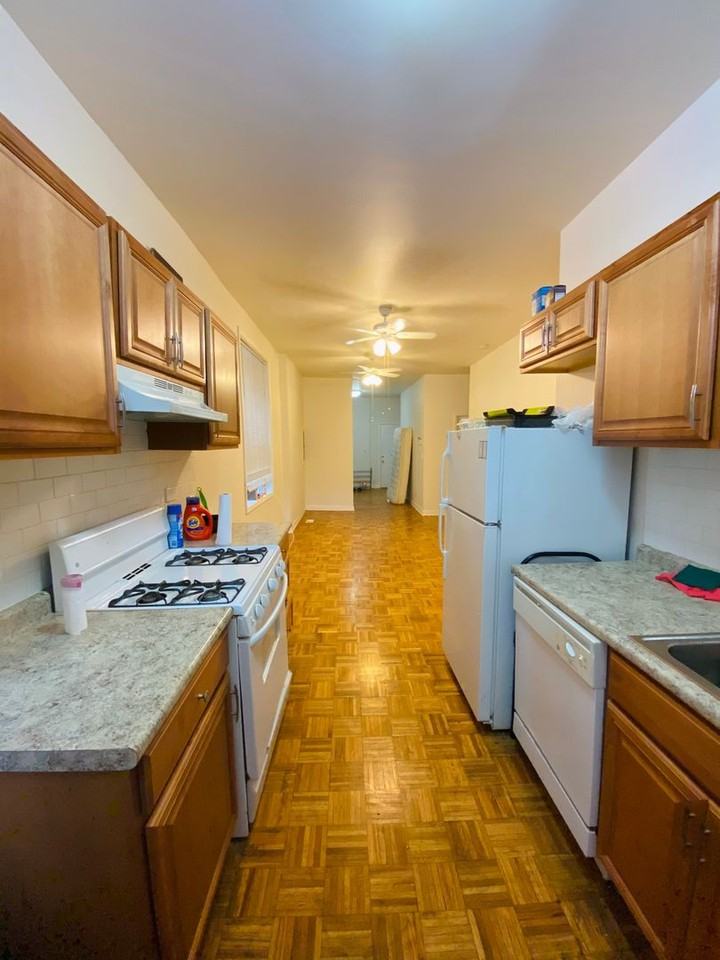 808 S Loomis - Photo 2 of 39