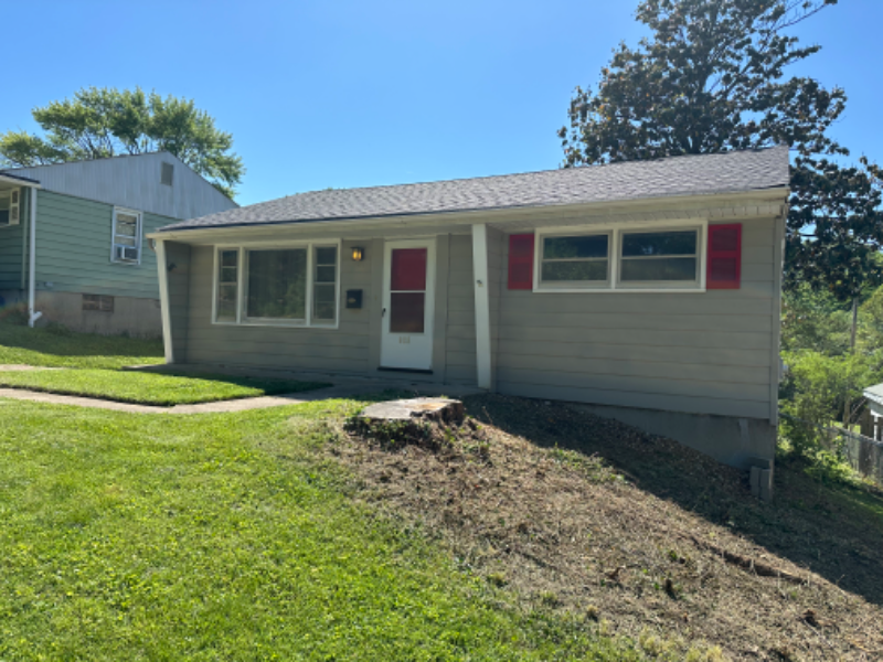 825 Edgar Rd - Photo 4 of 48