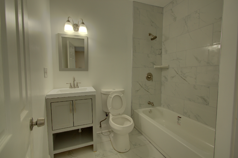 3320 Brooklyn Ave - Photo 5 of 12