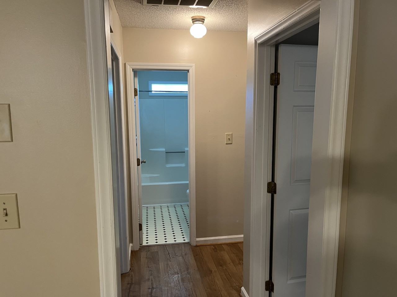 1084 Sequoia Dr #NA - Photo 2 of 20