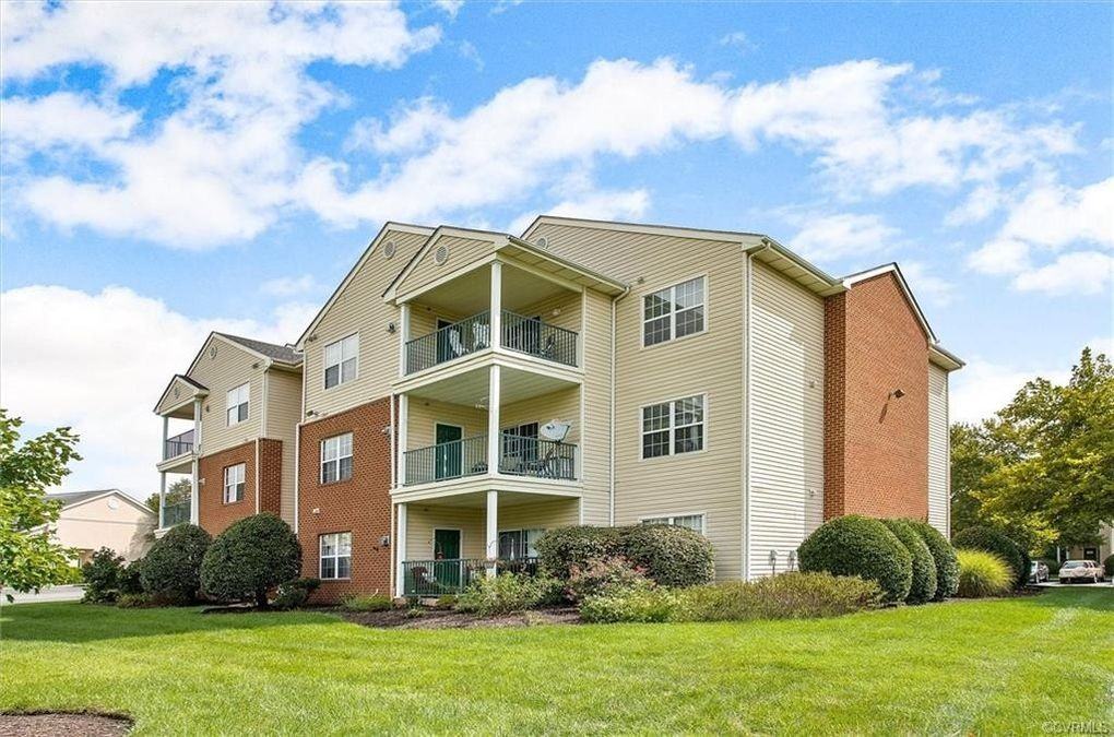 701 Masters Row #F - Photo 2 of 27