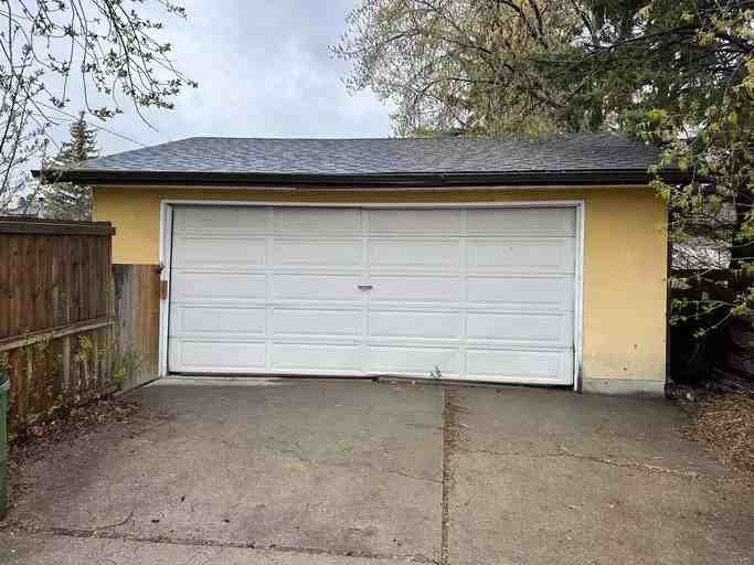 11415 55 Ave Nw - Photo 3 of 15