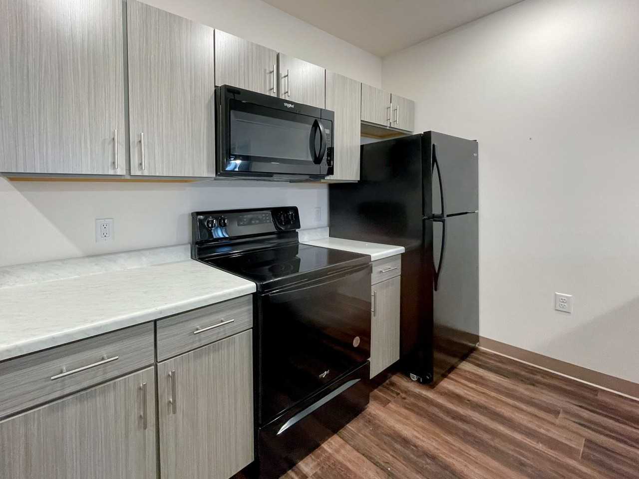 Gateway Lofts III - Photo 4 of 10