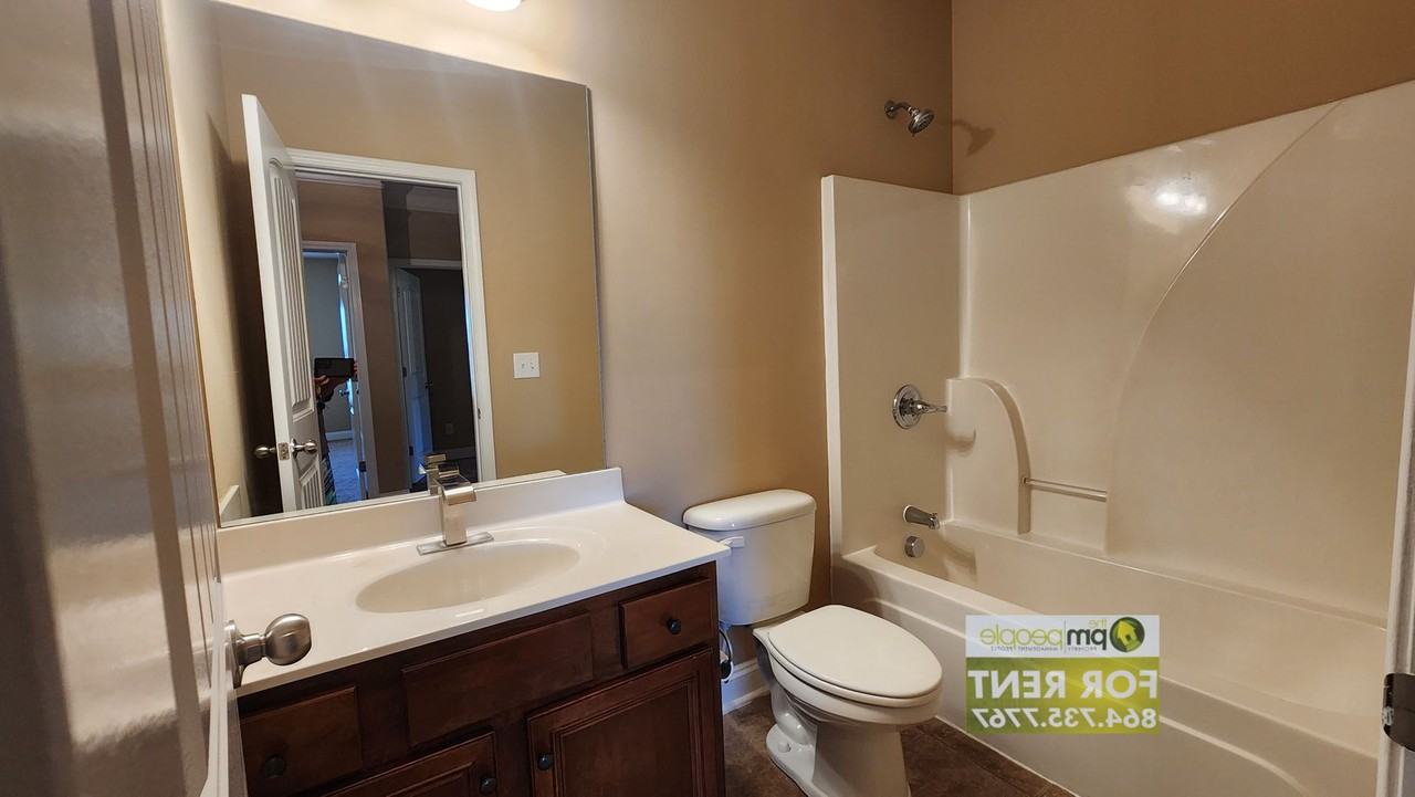 207 Rockbrook Ct - Photo 2 of 26