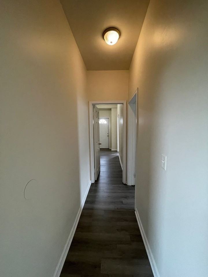 334 Ann St - Photo 6 of 12