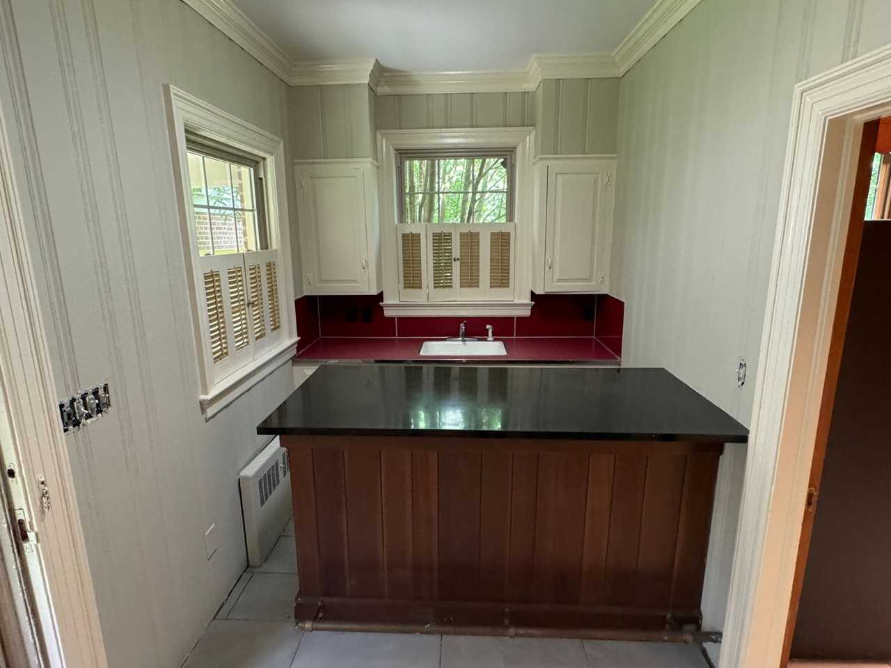 306 S Howard Cir - Photo 3 of 17