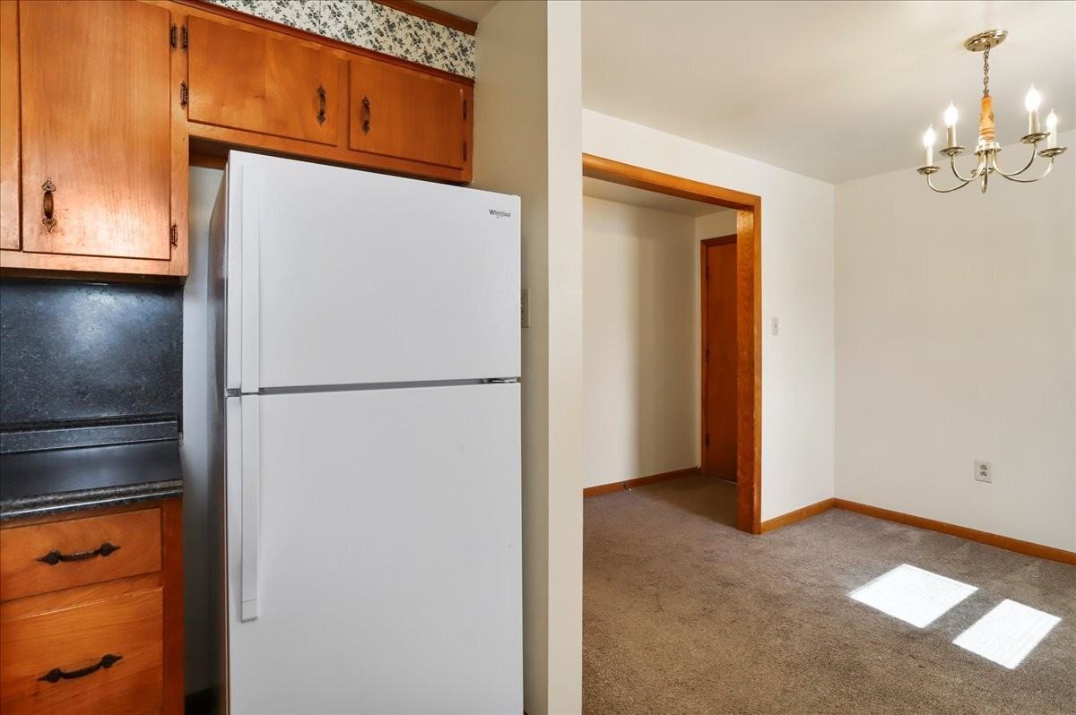 1499 North East Street - Photo 4 of 24