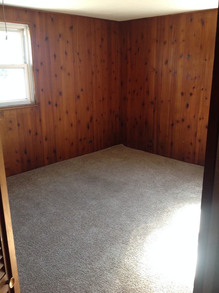 550 Bessemer Ave - Photo 2 of 6