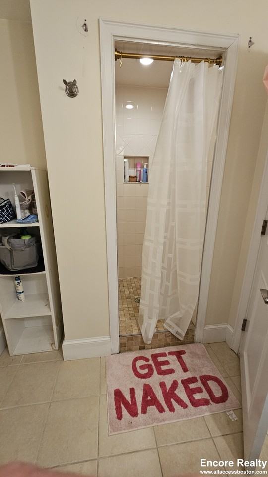 44 Greycliff Rd #2 - Photo 5 of 17