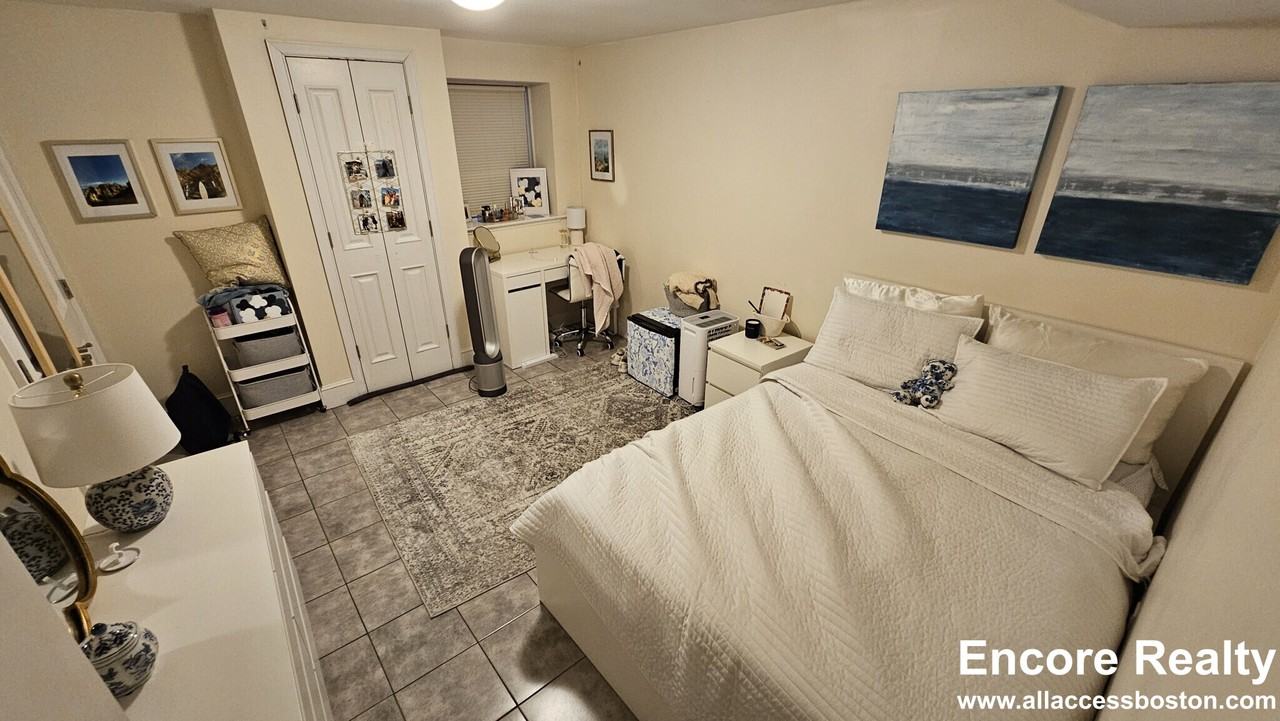 44 Greycliff Rd #2 - Photo 3 of 17