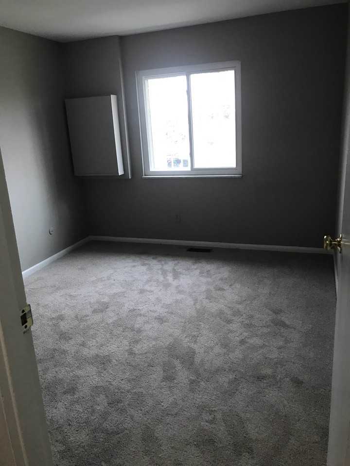 5685 Coach Dr E #E - Photo 7 of 19