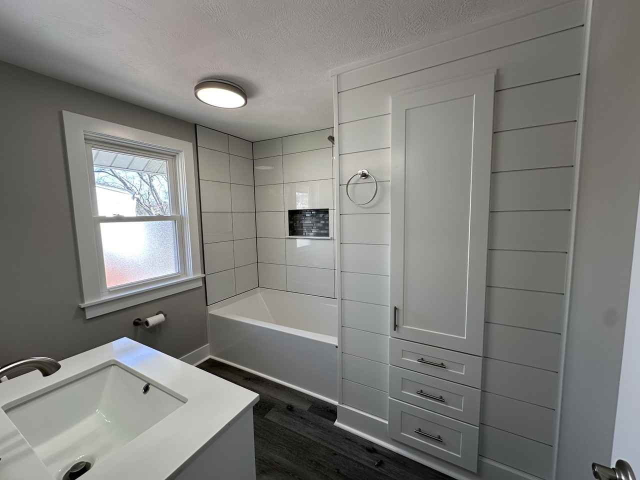 751 Belmont Ave - Photo 5 of 11