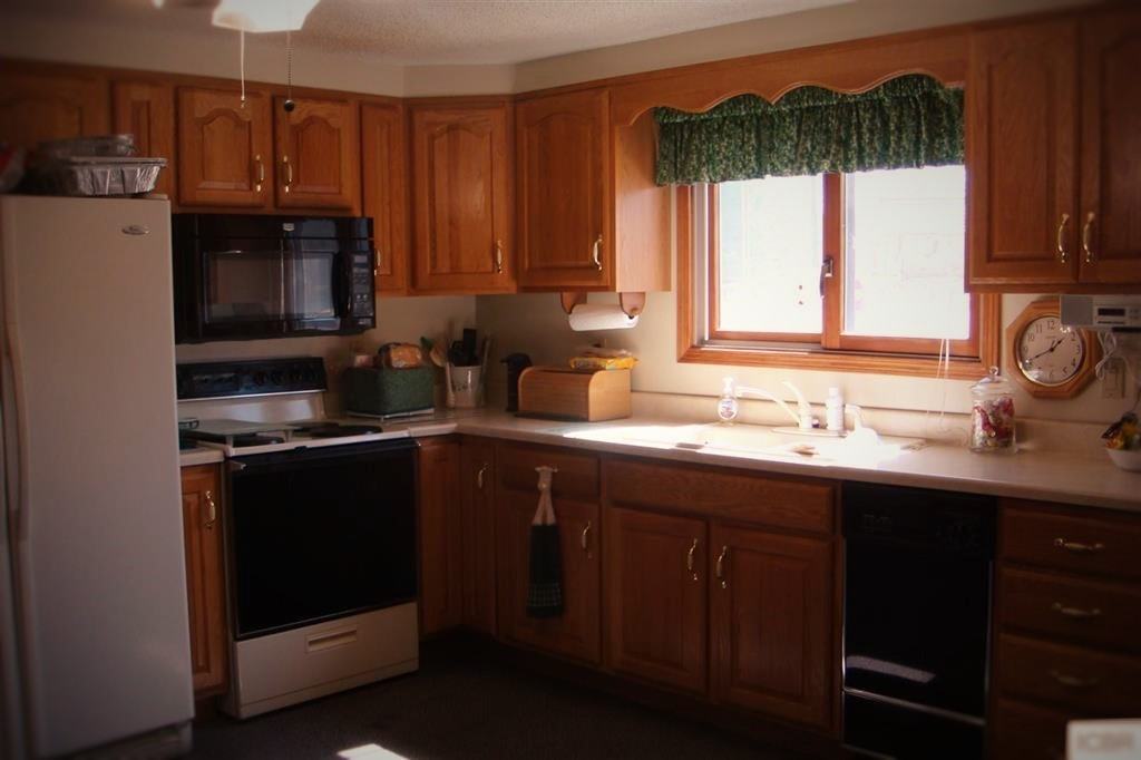 801 NW 3rd Ave - Photo 2 of 2