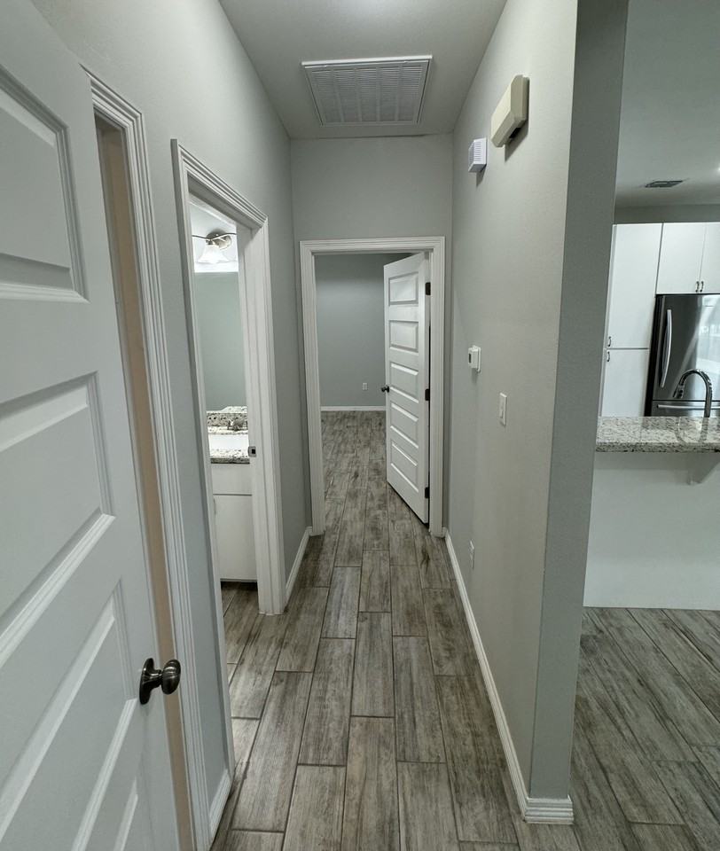 1401 W Heritage Dr #2 - Photo 7 of 15