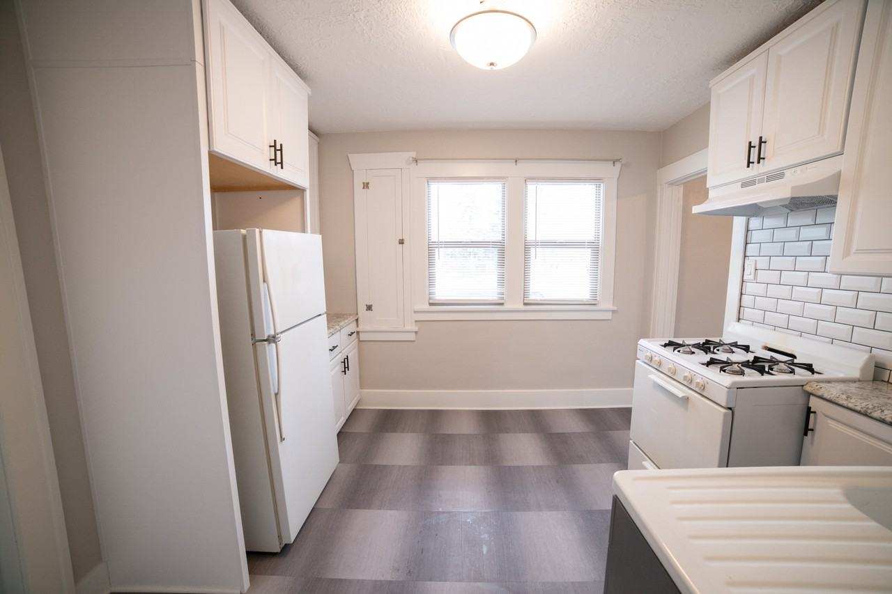 502 10th St S #502 - Photo 7 of 16