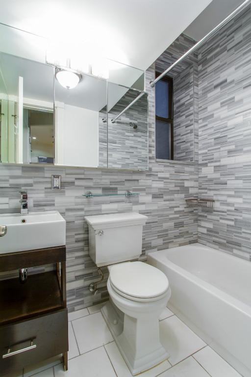 E 28th St #5B - Photo 4 of 5