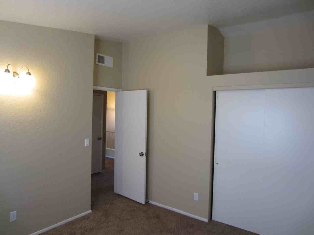 5081 W Albatross Pl - Photo 3 of 13