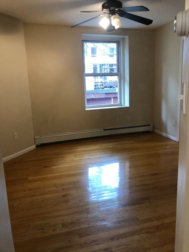 18 Fleet St - Photo 5 of 26