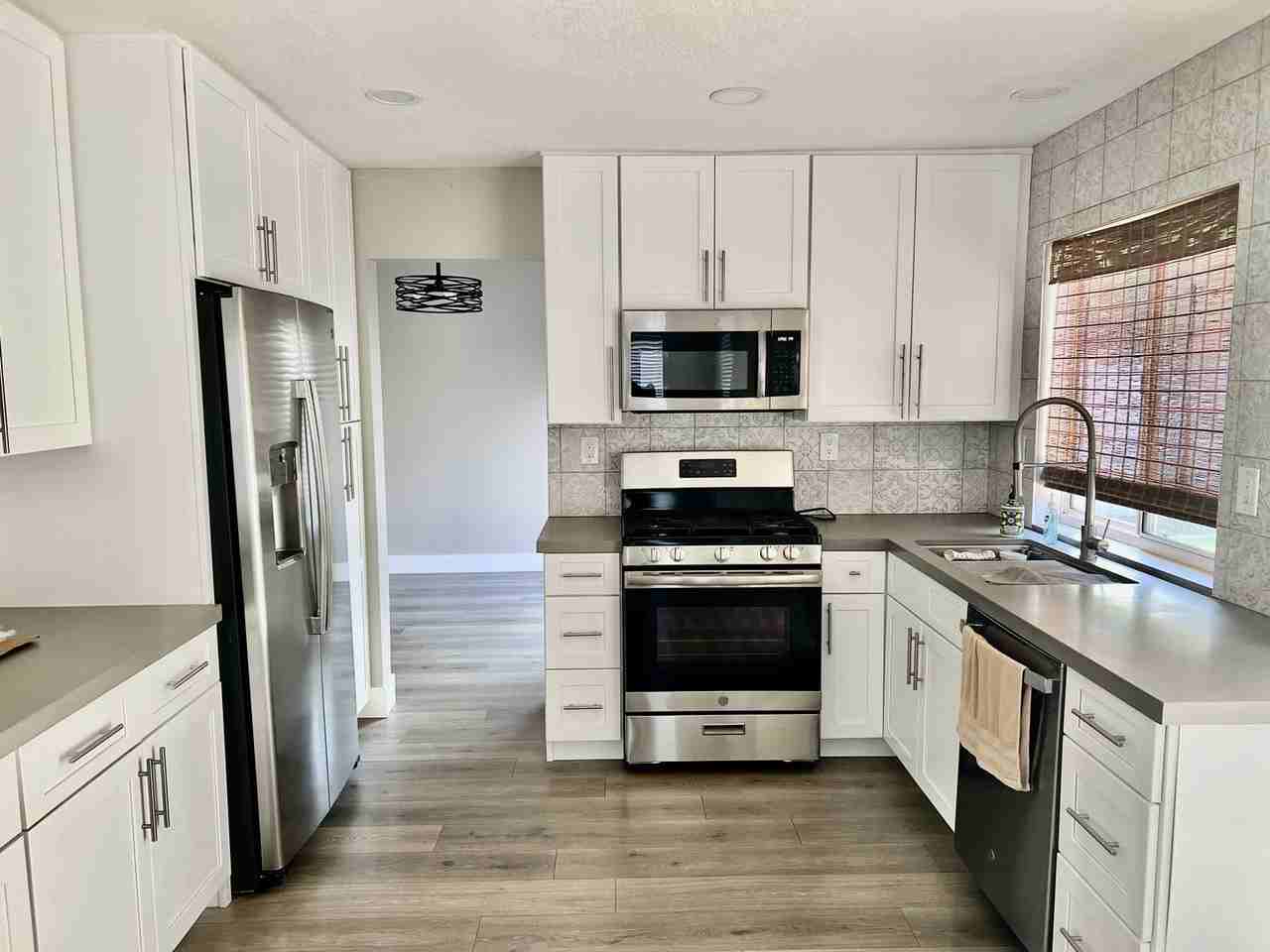 788 Pointe Vista Ln - Photo 4 of 17