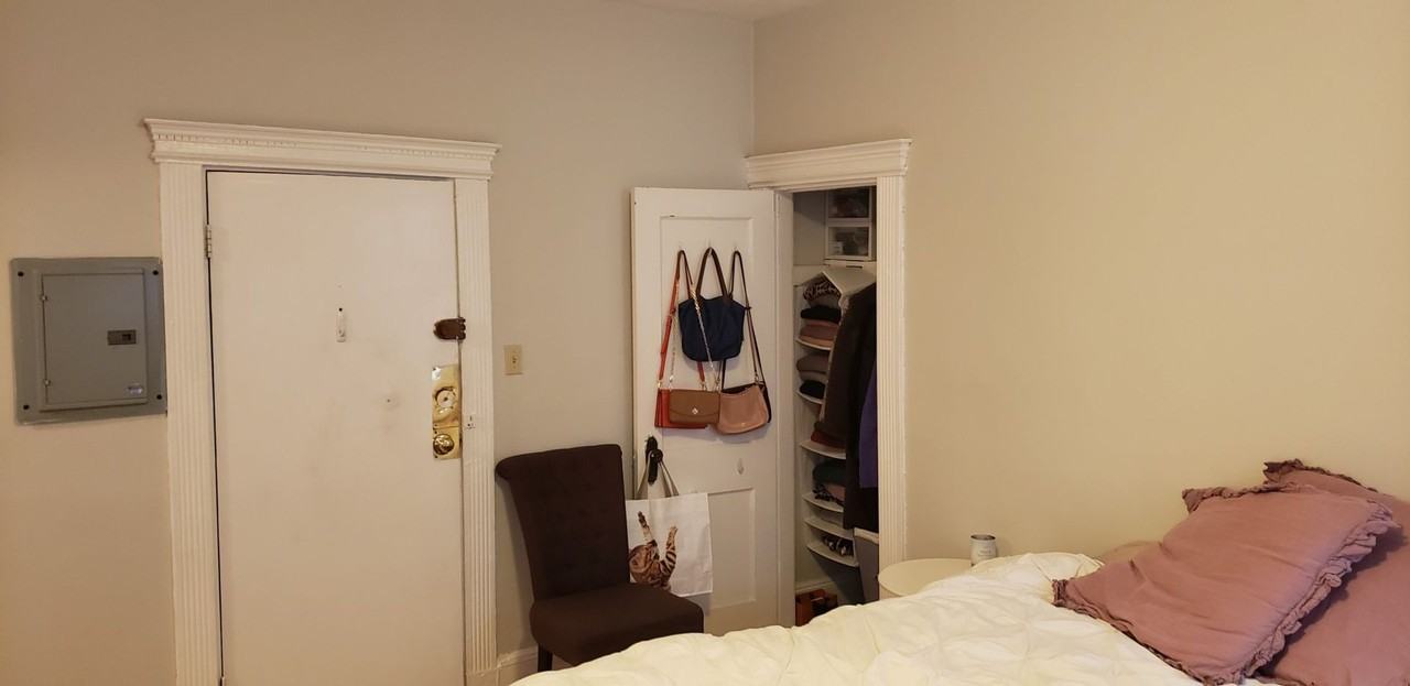 22 Hemenway St - Photo 3 of 12