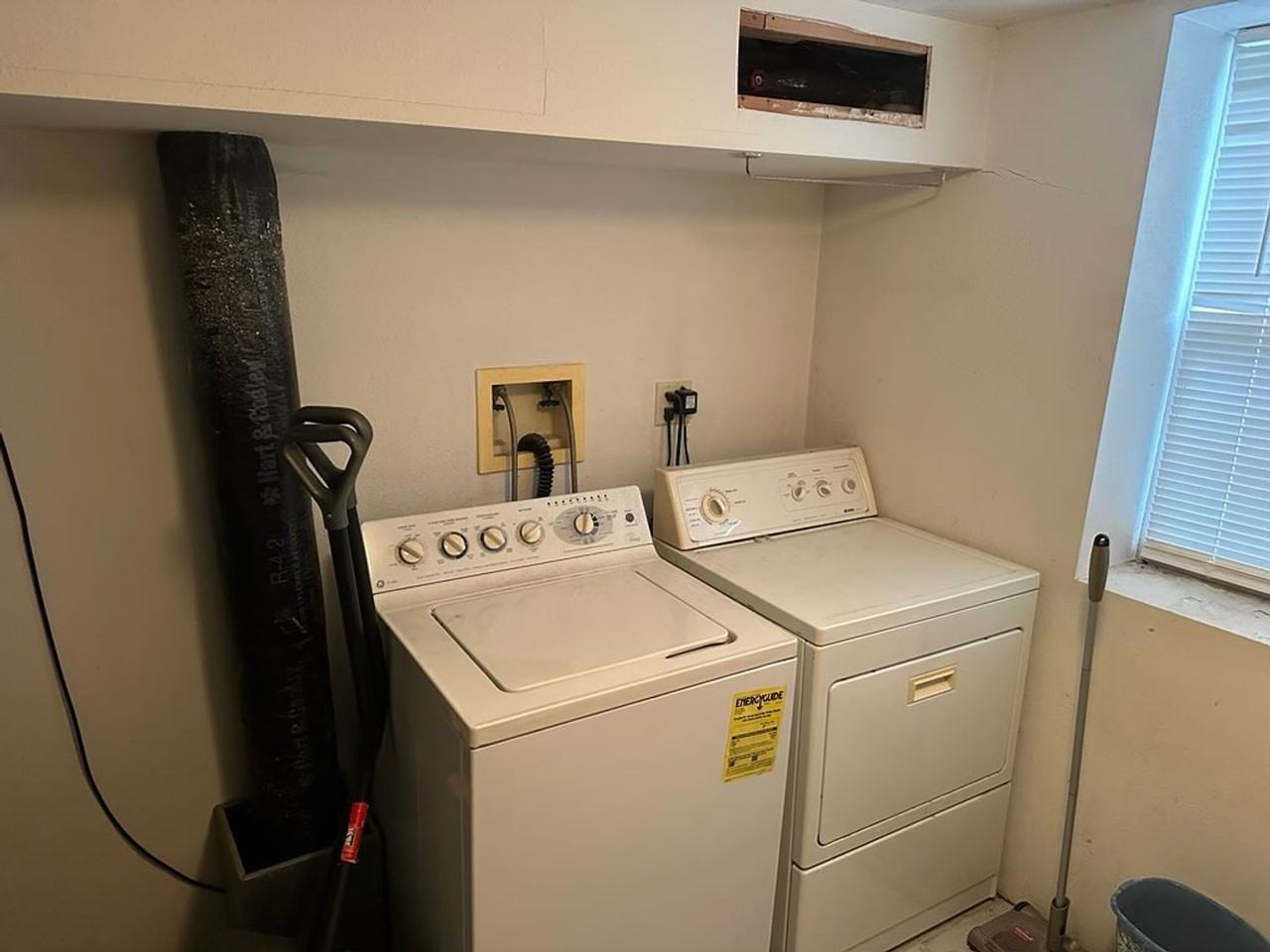 1008 N Prairie Ave - Photo 3 of 15