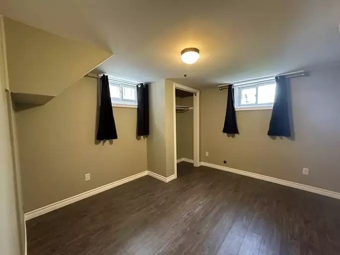 443 Armour Rd - Photo 2 of 14