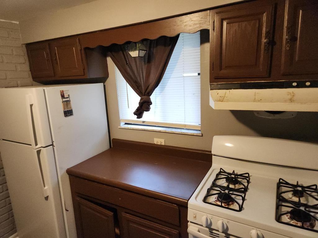 325 Palma St - Photo 3 of 34