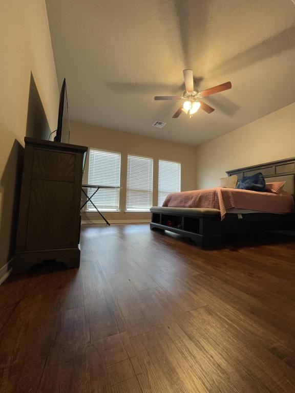 5812 Blackstone Dr - Photo 5 of 9