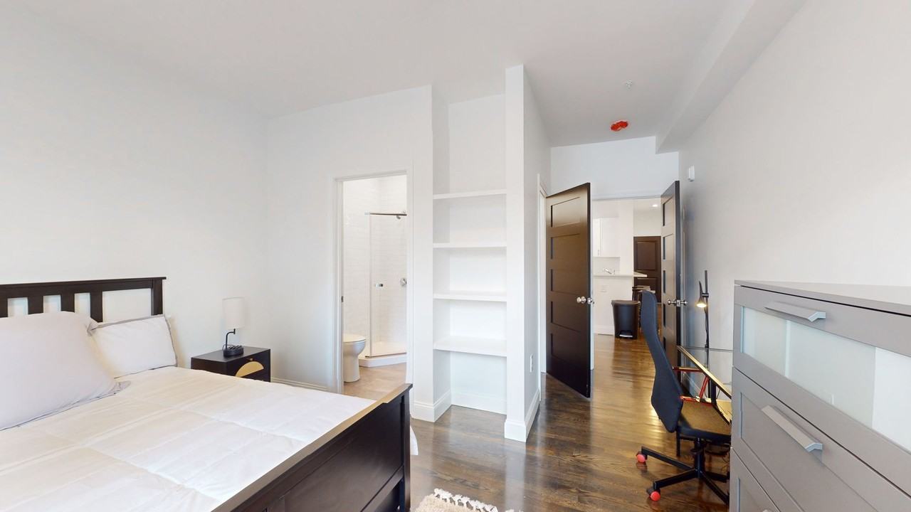 188 Ash Street - Photo 7 of 33