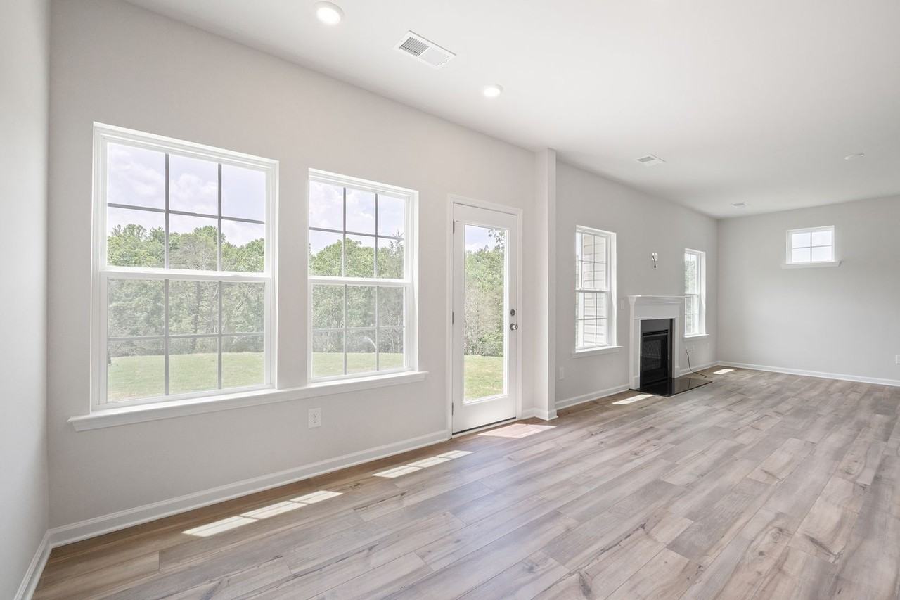 13012 Lannister Dr - Photo 6 of 38