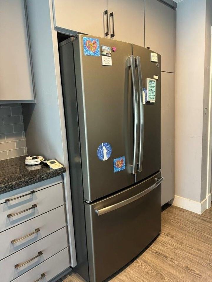 408 Del Oro Ave - Photo 3 of 10