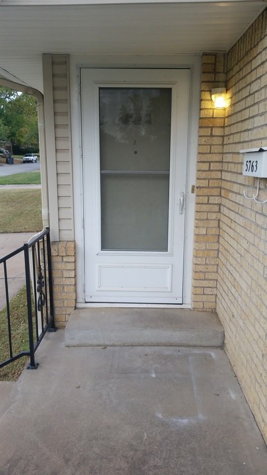 5763 E 24th Pl - Photo 3 of 37