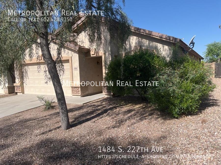 1484 S 227th Ave - Photo 2 of 18