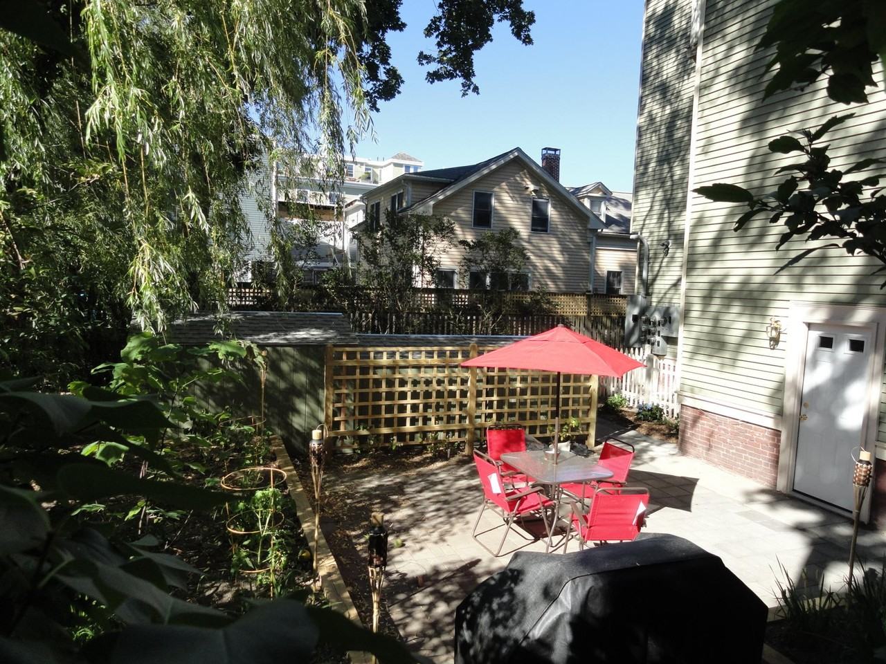 221 Norfolk St #1 - Photo 7 of 8