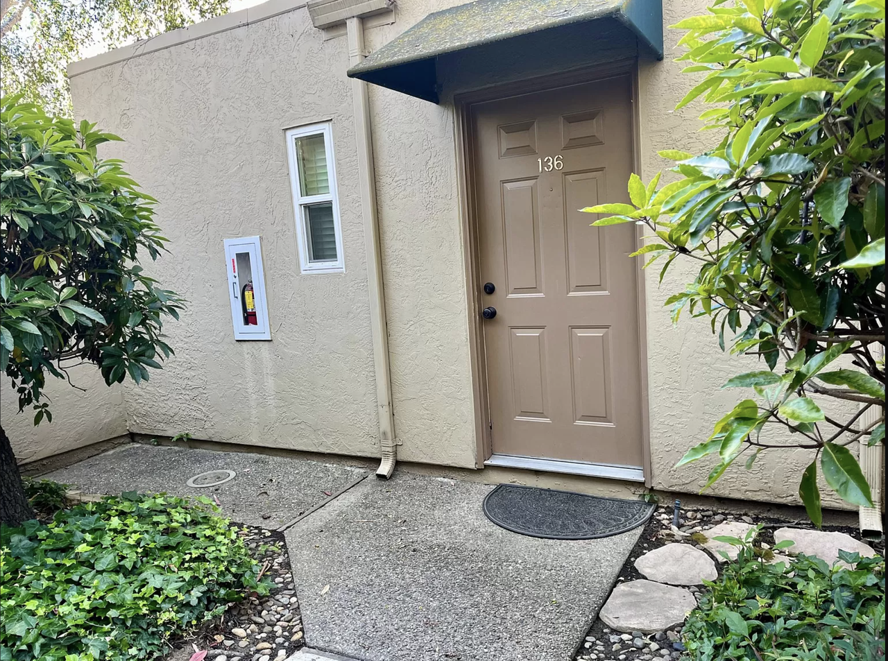 1919 Alameda De Las Pulgas #136