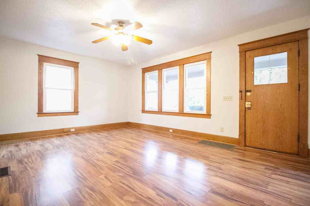 4122 Fairview Dr #NA - Photo 3 of 24
