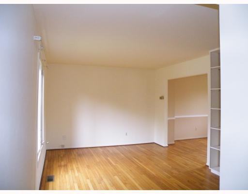 2005 Ridge Ave - Photo 3 of 9